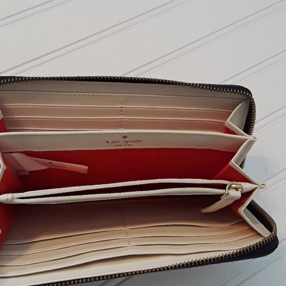 Kate Spade Wallet - Picture 3 of 8